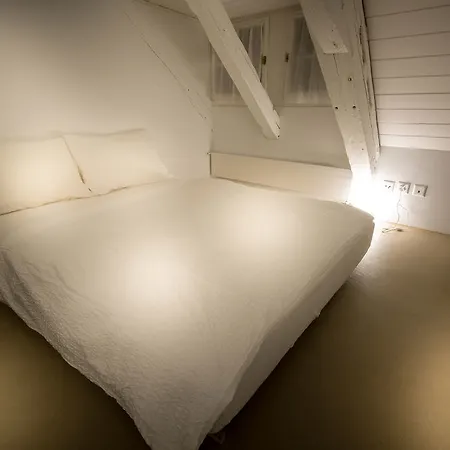 Le Bijou Mh6 Jacuzzi Penthouse At Muensterhof / Paradeplatz